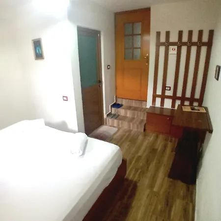 House H 3* Gjirokastër