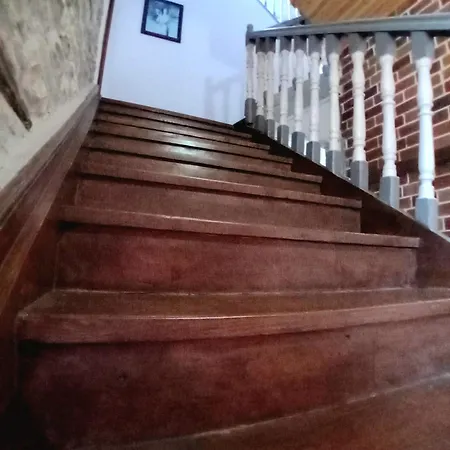 House H בית הארחה