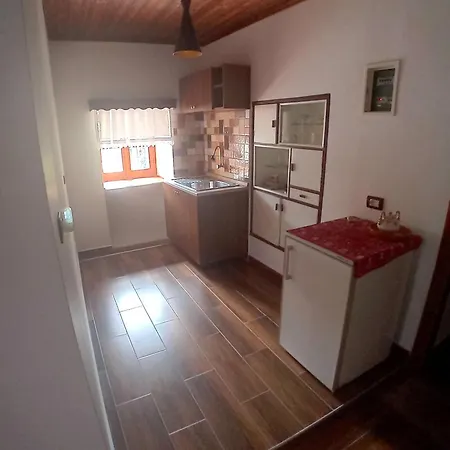 Guest house House H Gjirokaster