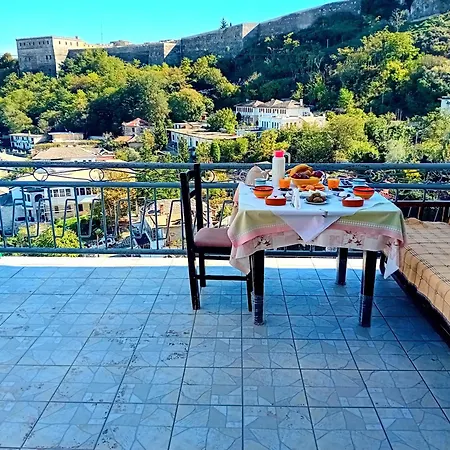 House H Guest house Gjirokaster