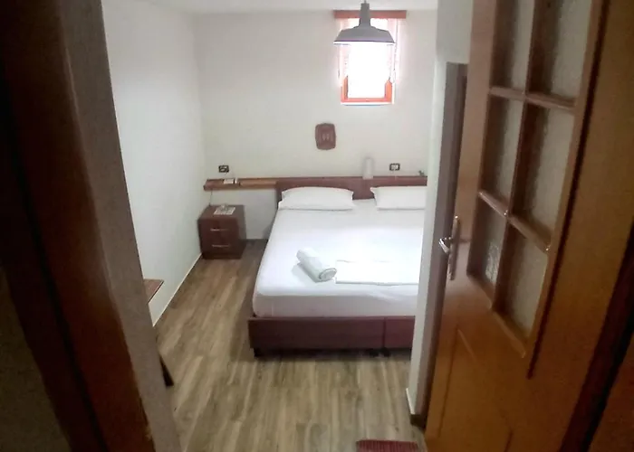 Pensjonat House H 3*