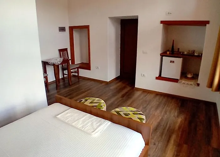 House H Pensjonat 3*